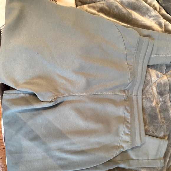 Alphalete Core Jogger - Picture 2 of 3